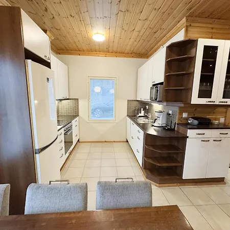 Otso-huoneistot Saniaistie *